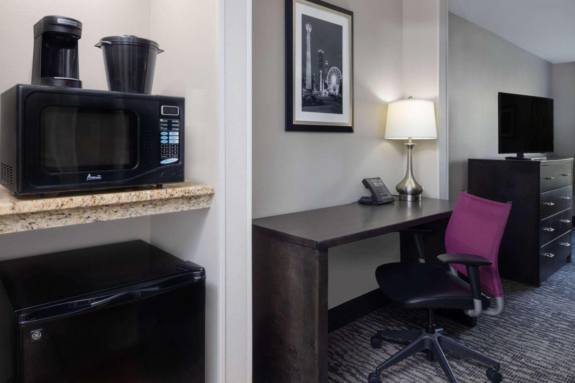La Quinta By Wyndham Kennesaw Hotel Екстериор снимка